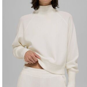 Alo Waffle Weekend Escape Mock Neck